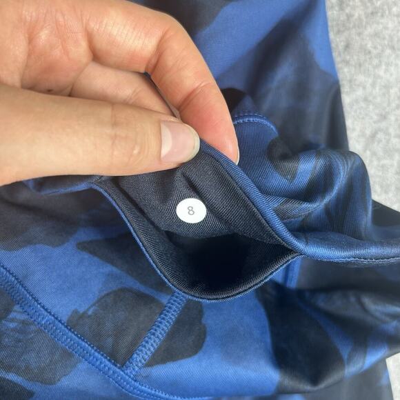 Lululemon Wunder Under Cropped Jumbo Floral Leggings Size 8 Blue Black - Picture 8 of 8